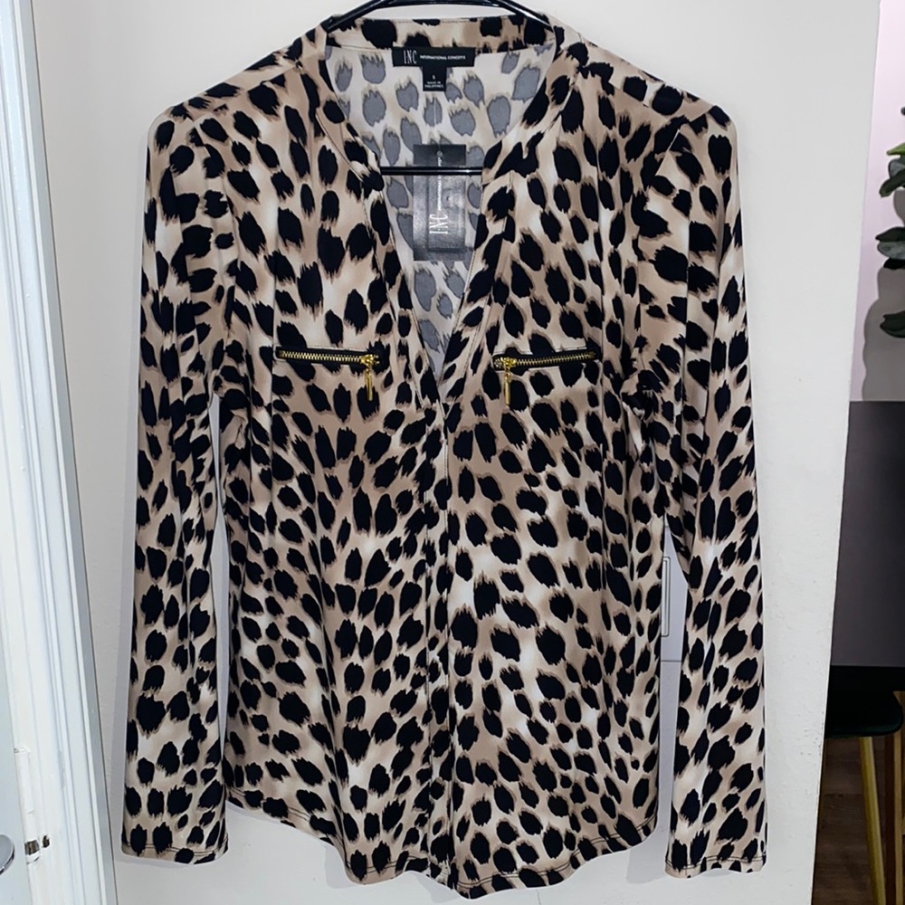 Inc cheetah blouse with zip pockets